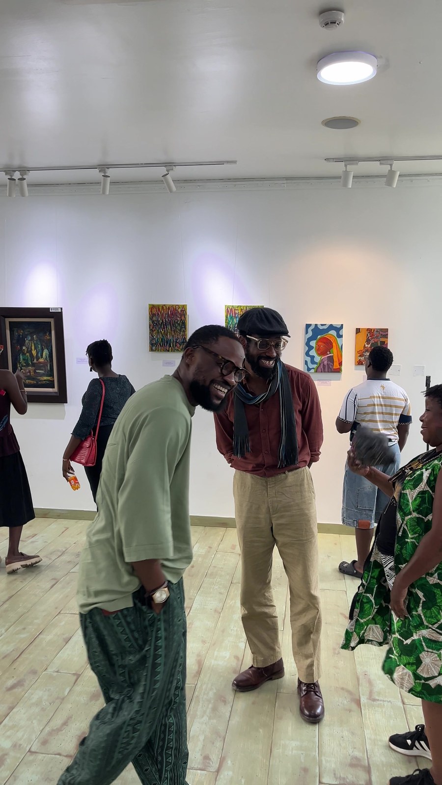 Vue d’une exposition de Parcours Récits Croisés à Lagos