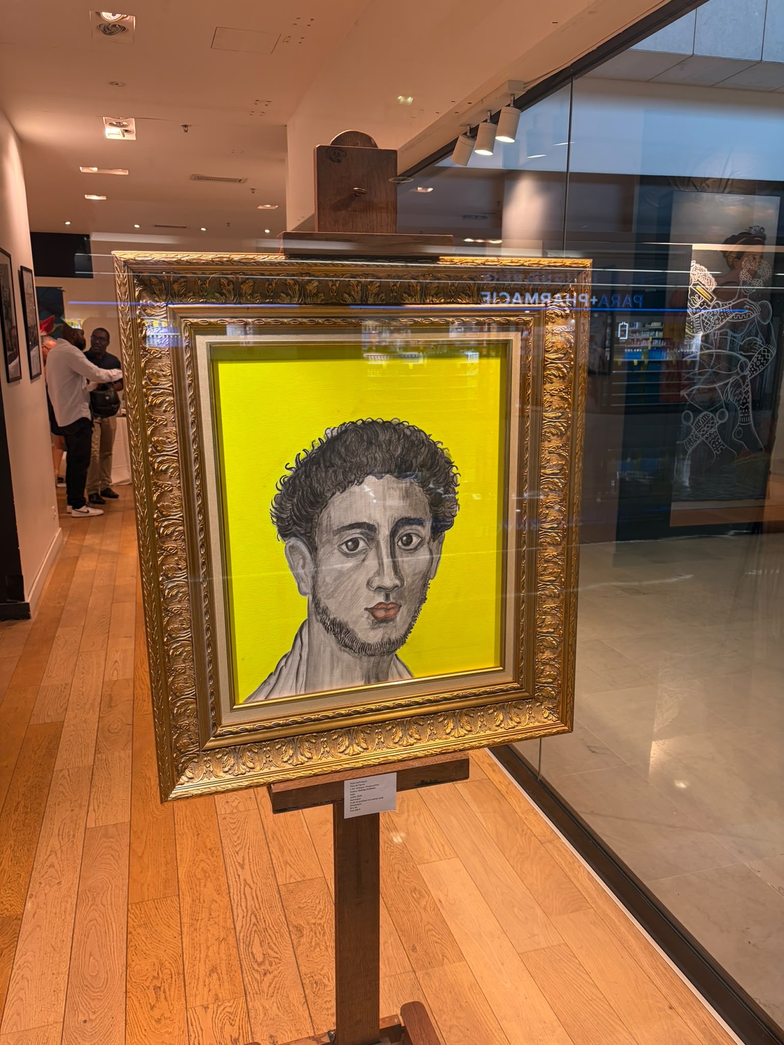 Équipe et artistes réunis lors de l’exposition UNTOLD
